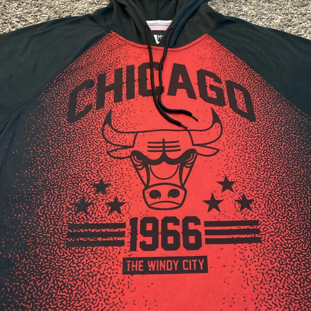 NBA Chicago Bulls 1966 Windy City Short Sleeve Hoodie Men M Red Black Basketball